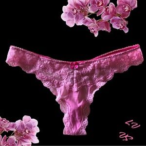 VICTORIA’S SECRET DREAM ANGELS THONG PANTY